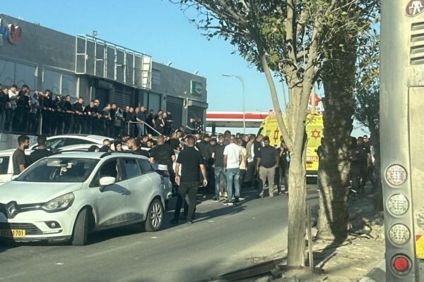 זירת הרצח ביישוב ערערה בנגב (צילום: רשתות חברתיות, שימוש לפי סעיף 27א׳ לזכויות יוצרים)