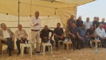 מעיגל אלהוואשלה, מרכז השטח והקהילה של המועצה לכפרים לא מוכרים בנגב, בכנס למען המאבק בהרס הבתים בנגב (צילום: יעלה רונן המועצה לכפרים לא מוכרים בנגב)