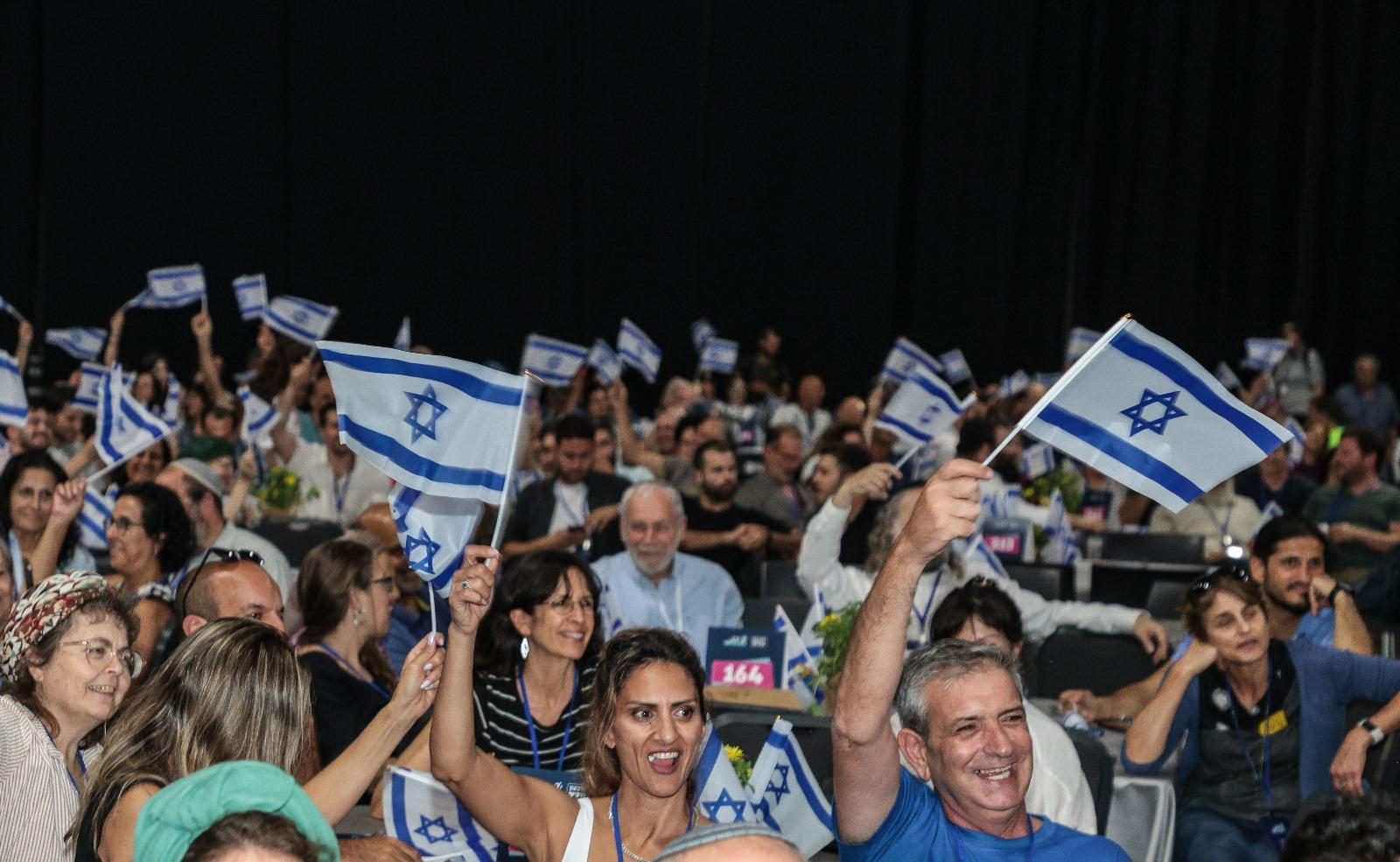 הציבור הישראלי מאס בשיח רדוד ומקוטב (צילום: עופר עמרם)