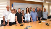 מעמד החתימה על האמנה (צילום: יסמין גיל, דוברות ההסתדרות)