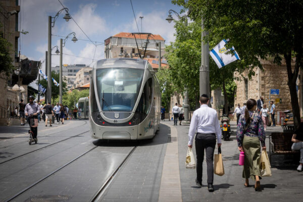 הרכבת הקלה בירושלים (צילום ארכיון: חיים גולדברג / פלאש 90)