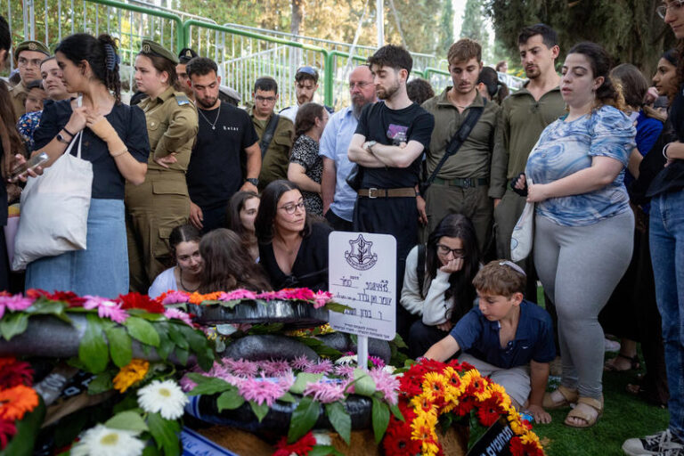 הלווייתו של סמ"ר עומר ואן גלדר ז"ל (צילום: חיים גולדברג / פלאש90)