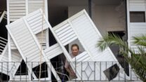 בניין סמוך למקום פגיעת הטיל ברחובות (צילום ארכיון: חיים גולדברג / פלאש90)