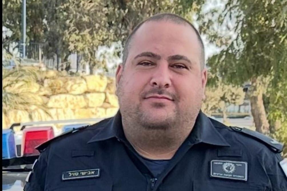 מתנדב המשטרה רס"ר אבישי יצחק טוויל ז"ל (צילום: דוברות המשטרה) מתנדב המשטרה רס"ר אבישי יצחק טוויל ז"ל (צילום: דוברות המשטרה)