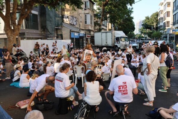משמרת 101 מול מצודת זאב (צילום: דורון הבסי)