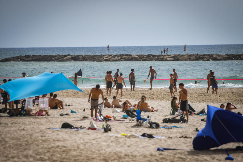 חוף הים בתל אביב (צילום: אבשלום ששוני, פלאש90) חוף הים בתל אביב (צילום: אבשלום ששוני, פלאש90)
