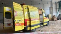 אתר הבנייה סמוך לחדרה שבה נפצע עובד (צילום: מד"א)
