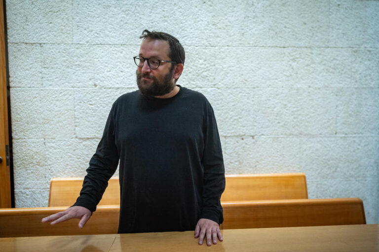 Jonatan Urich at the Supreme Court hearing in the Qatar-Gate affair, May 2025 (Photo: Haim Goldberg/Flash90)
