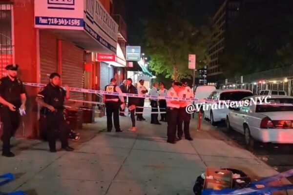 זירת הפיגוע במועדון בברוקלין שבניו יורק (צילום: ViralNewsNYC)