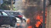 זירת פיצוץ הרכב ביפו (צילום: כבאות והצלה)