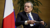 מריו דראגי (צילום ארכיון: Teresa Suarez, Pool via AP)