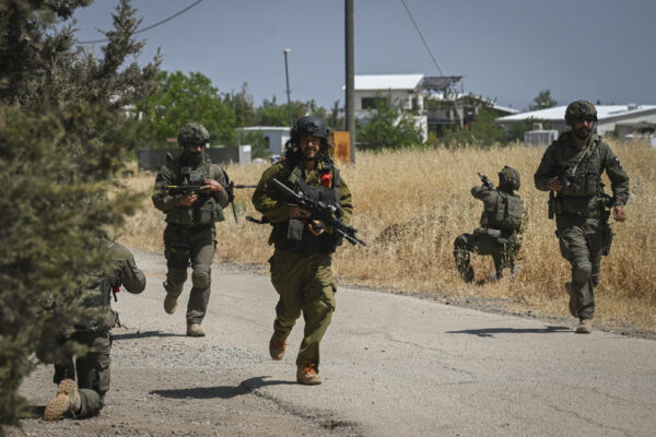 חיילי מילואים (צילום ארכיון: מיכאל גלעדי/ פלאש 90)