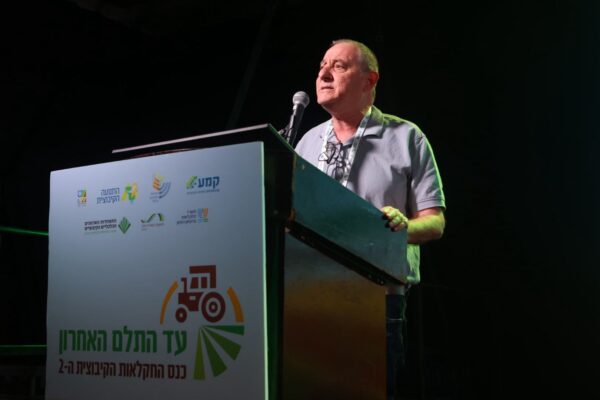 יעקב בכר, יו"ר הארגונים הכלכליים במשקי הקיבוצים ונציג הקיבוצים בקק"ל (צילום: אלעד גוטמן)