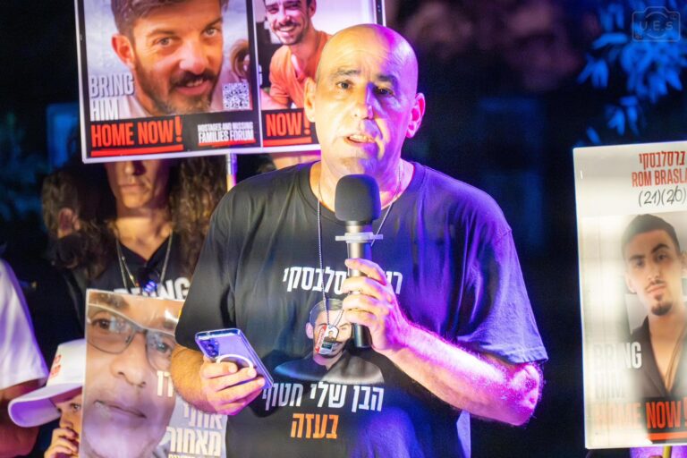 אופיר ברסלבסקי, אביו של החטוף רום ברסלבסקי (צילום: מטה משפחות החטופים)