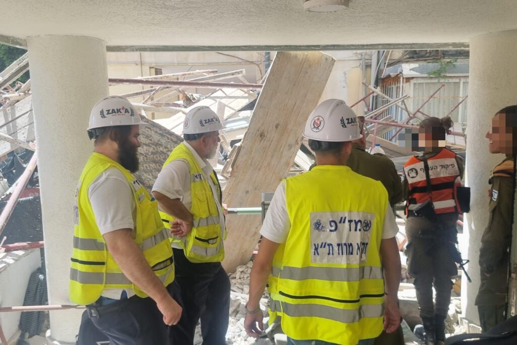 זירת קריסת הפיגומים בתל אביב (צילום: דוברות זק״א) זירת קריסת הפיגומים בתל אביב (צילום: דוברות זק״א)
