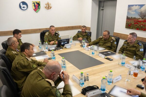 הרמטכ"ל אייל זמיר בהערכת מצב עם מפקדים בפיקוד הדרום (צילום: דובר צה"ל)