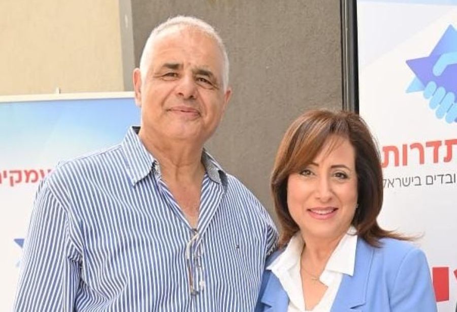 כנרת נחמן שלו, יו"ר ההסתדרות במרחב עמקים, ועבד אל-עזיז שלבי, רכז האיגוד המקצועי במרחב (צילום: מרחב עמקים)