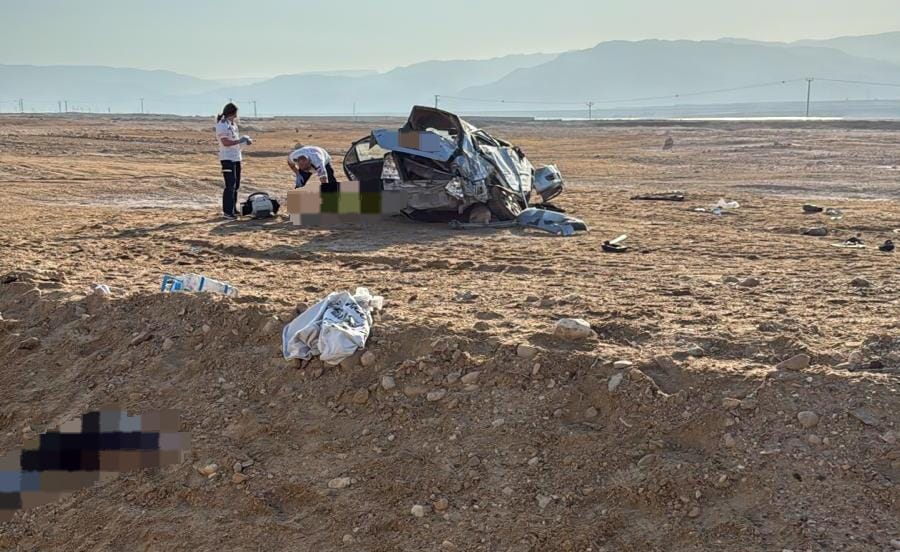זירת התאונה הקטלנית ליד צומת מצדה (צילום: תיעוד מבצעי מד"א)