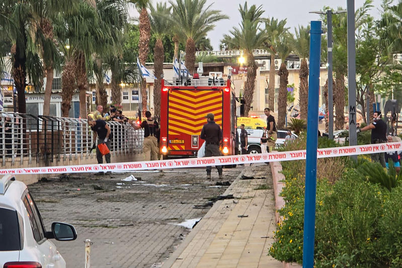 זירת פגיעת הכטב"ם באילת (צילום: פלאש90) זירת פגיעת הכטב"ם באילת (צילום: פלאש90)