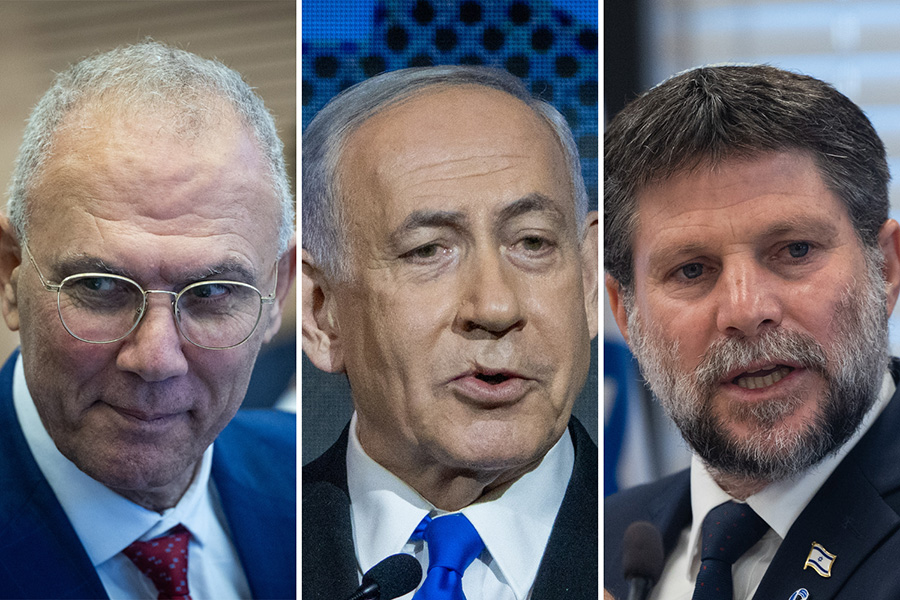 שר האוצר בצלאל סמוטריץ', ראש הממשלה בנימין נתניהו ומנכ"ל משרד רה"מ יוסי שלי (צילומים: פלאש90)