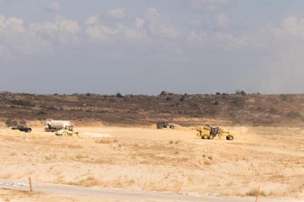 העבודות ההנדסיות להרחבת 'מעבר 147' להגדלת הסיוע ההומניטרי לרוצעת עזה (צילום: דובר צה"ל)
