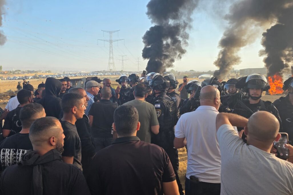 הריסות בתים בא-סר (צילום: עוקאב אלעאוודה)