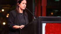 מנכ”לית מרכז הפועל, כנרת צדף, בטקס ההוקרה השנתי לספורטאים, מאמנים ומנהלים (צילום: מרכז הפועל)