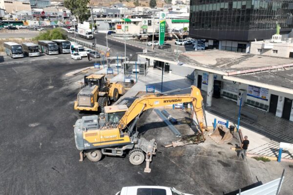 העבודות לשדרוג התחנה המרכזית בעיר טבריה (צילום: יובל גסר)