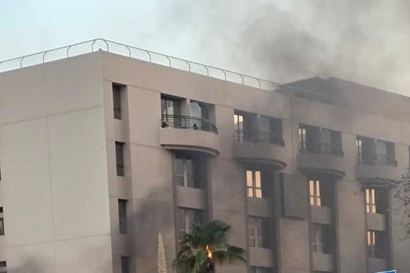 פגיעת הכטב"ם במלון ג'ייקוב באילת (צילום: רשתות חברתיות, לפי סעיף 27א לחוק זכויות היוצרים)