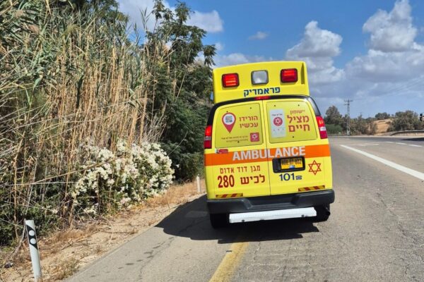 זירת הירי בכביש 334 (צילום: תיעוד מבצעי מד"א)