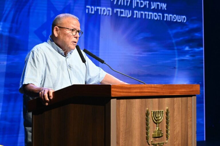 ארנון בר דוד בטקס הזיכרון (צילום: דוברות ההסתדרות)