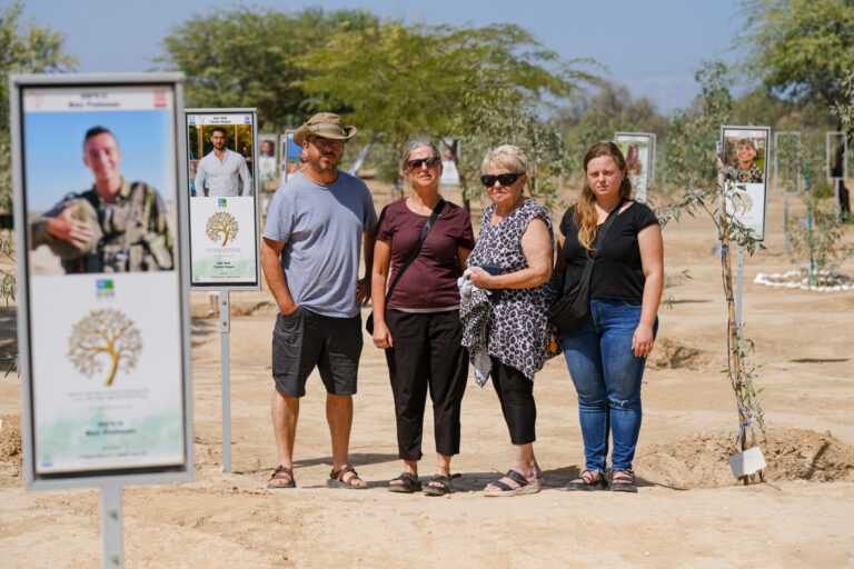 יובל, אבי, רויטל בן שמחון ואימה רחל אביטבול. בן שמחון: "רצינו לעשות יום בעקבות הסיפורים והכאב, לחלוק כבוד ככל שניתן" (צילום: דוד טברסקי)