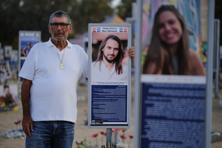 רפי שמעוני. "אח של בן, חי, לא מדבר הרבה, אבל בכל פעם שאנחנו נפגשים הוא שואל: 'איפה בן, ייקח אותי לים'" (צילום: דוד טברסקי)