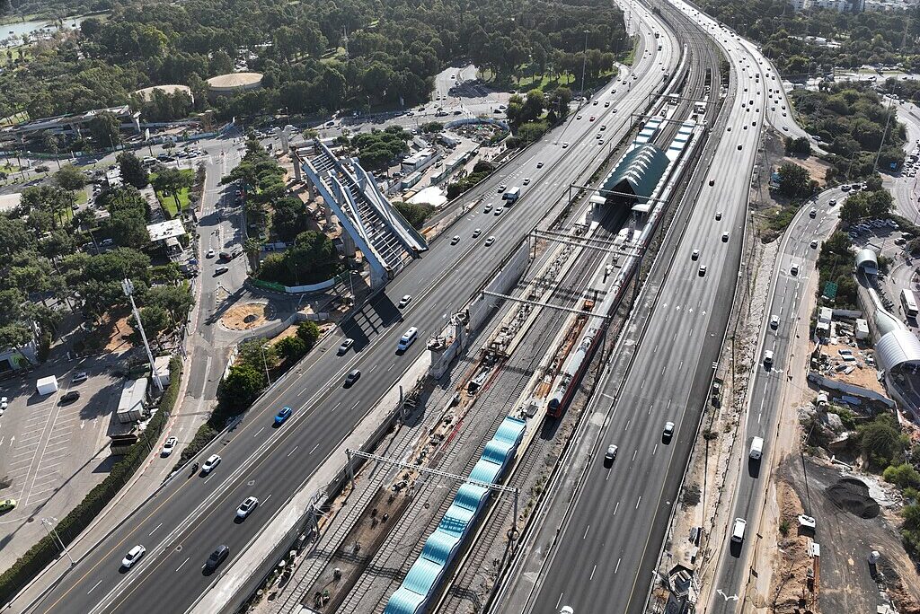 מחלף רוקח (צילום: חזקי מוזס, ויקימדיה) מחלף רוקח (צילום: חזקי מוזס, ויקימדיה)