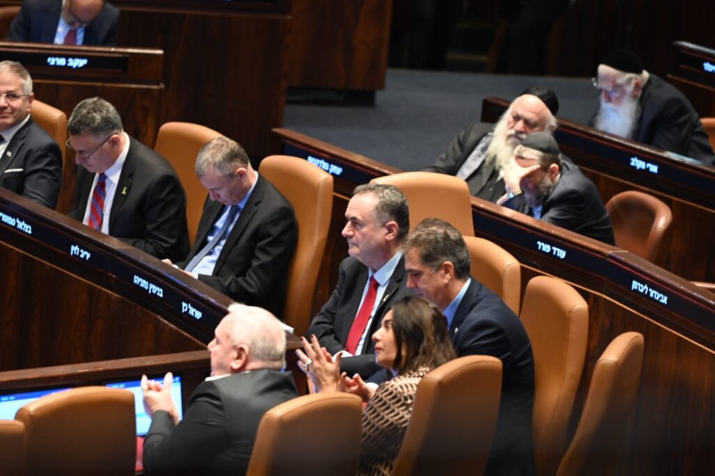 ראשי הקואליציה בפתיחת מושב הכנסת (צילום: אור גואטה)