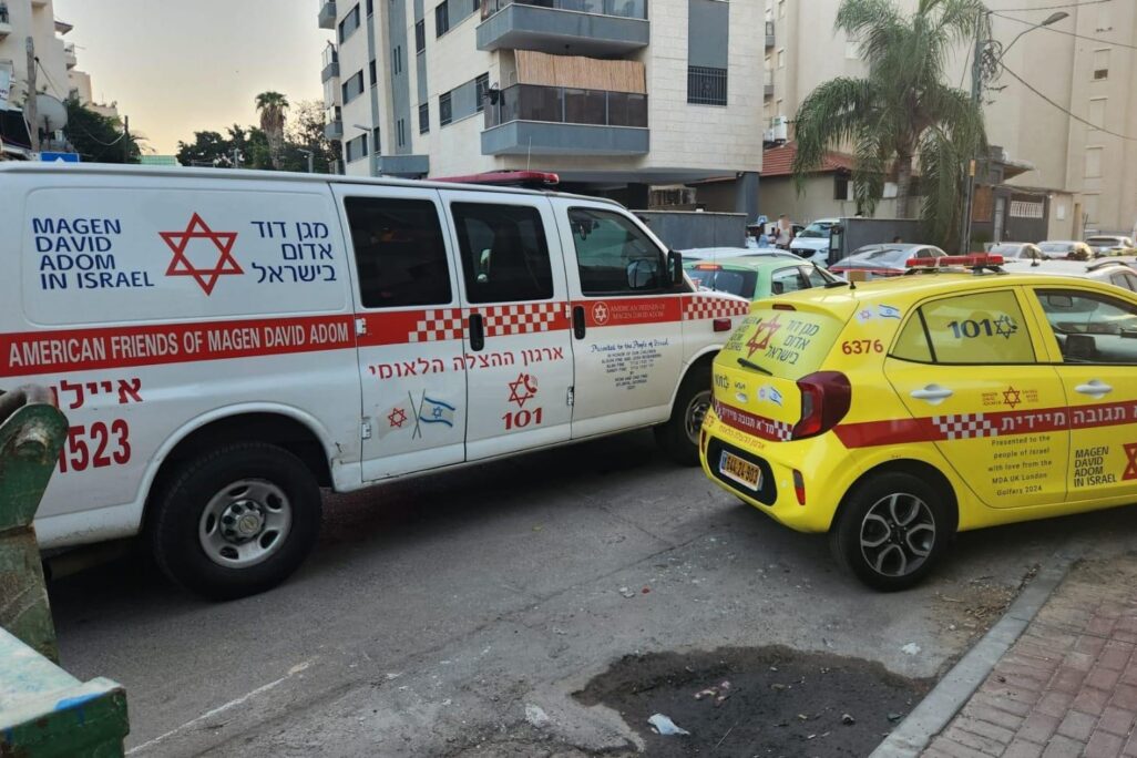 זירת תאונה העבודה ברמלה (צילום: תיעוד מבצעי מד"א) זירת תאונה העבודה ברמלה (צילום: תיעוד מבצעי מד"א)