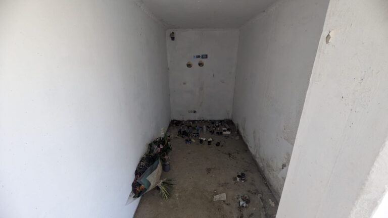 המיגונית בחוף זיקים (צילום: ניצן צבי כהן)