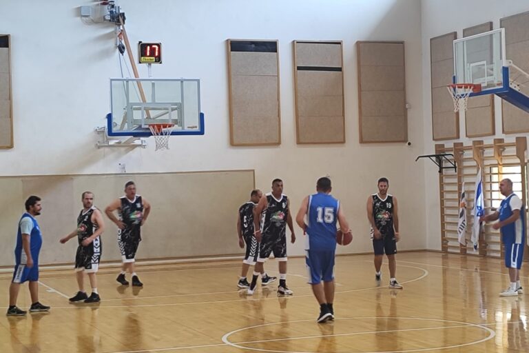 טורניר הכדורסל בספורטיאדה באילת (צילום: ליאור ברטל)