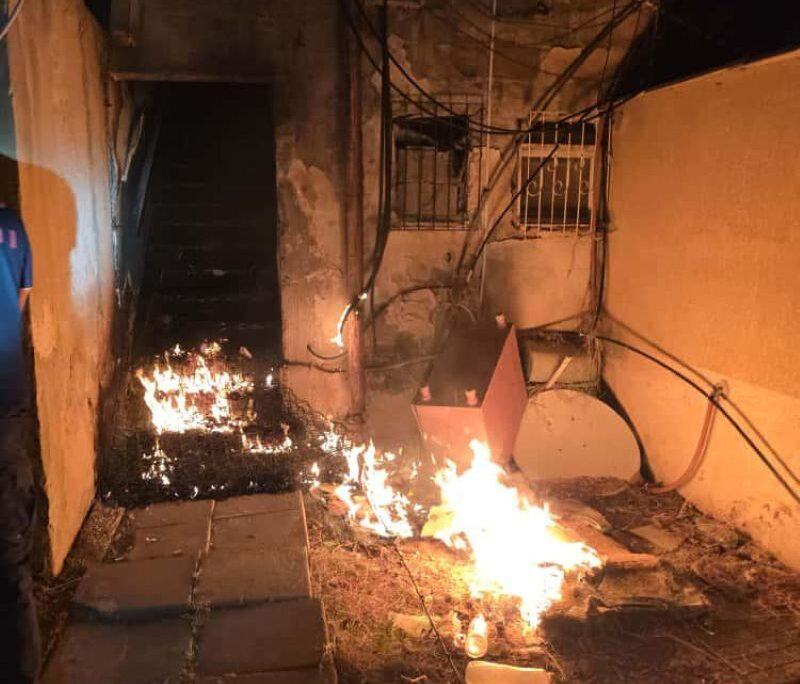 נזקי השריפות בבאר שבע (צילום: מתנאל בושרי)