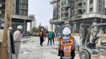 אתר הבניה בו נפצע עובד בן כ-20 (צילום: איחוד הצלה סניף בת ים)