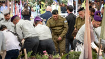 הרמטכ"ל אייל זמיר בהלוויית אסף חממי (צילום: חיים גולדברג/פלאש90)
