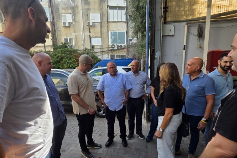 יו"ר ההסתדרות בתחנת גלי צה"ל. "נכס צאן ברזל לחברה הישראלית" (צילום: ועד עובדי גלי צה"ל)