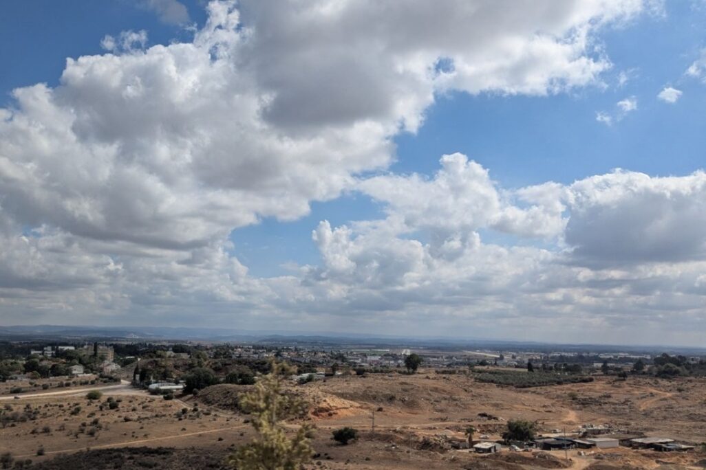 מעונן חלקית באזור השפלה (צילום: קרן שמש)