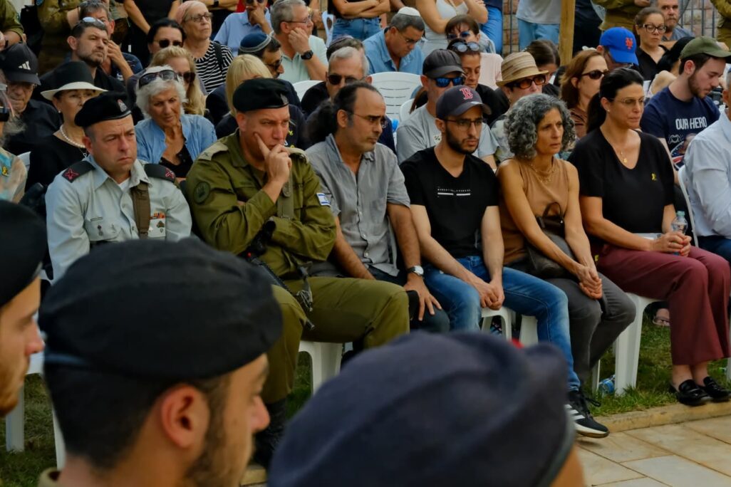 הלוויית סמ"ר עוז דניאל (צילום: אדר איל) הלוויית סמ"ר עוז דניאל (צילום: אדר איל)