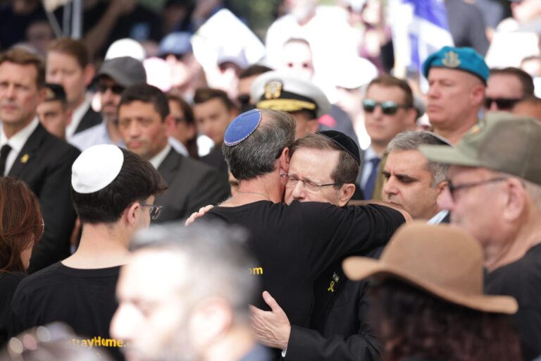President of the State Yitzhak Herzog at the funeral of Sergeant Itai Chen (Photo: Uriel Even Sapir)