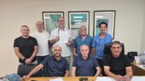 חתימת ההסכם הקיבוצי בכימדע (צילום: דוברות ההסתדרות)