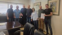 חתימת ההסכם במפעל 'תנובה גליל' (צילום: דוברות ההסתדרות)