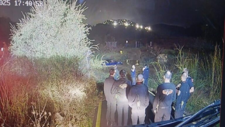 נתקעו עם רכבם באמצע השיטפון: שני לכודים בעמק הארזים שבהרי ירושלים (שימוש לפי סעיף 27א' לחוק זכויות היוצרים)