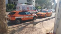 כוחות איחוד הצלה ליד אתר הבנייה בו נפצע קל עובד בן כ-40 (צילום: איחוד הצלה)