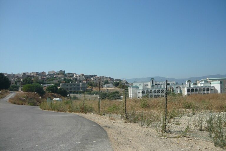 הכפר דיר חנא. "הצעירים רואים שבעסקת סמים או נשק, הם יכולים להרוויח 10,000 שקלים" (צילום: ויקיפדיה)